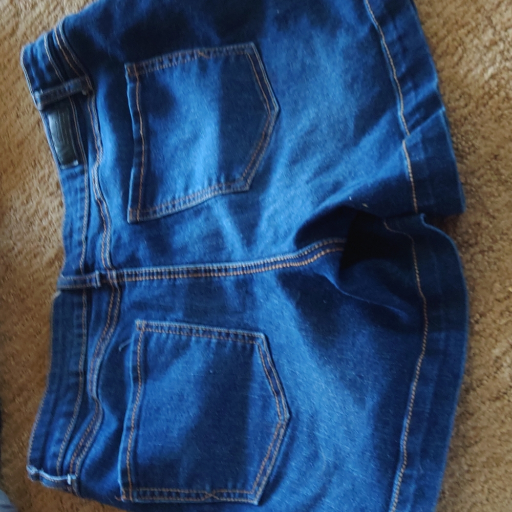 Natural Reflection Shorts View 3
